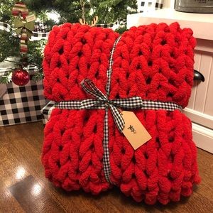 *SOLD* Handmade Chunky Knit Blanket